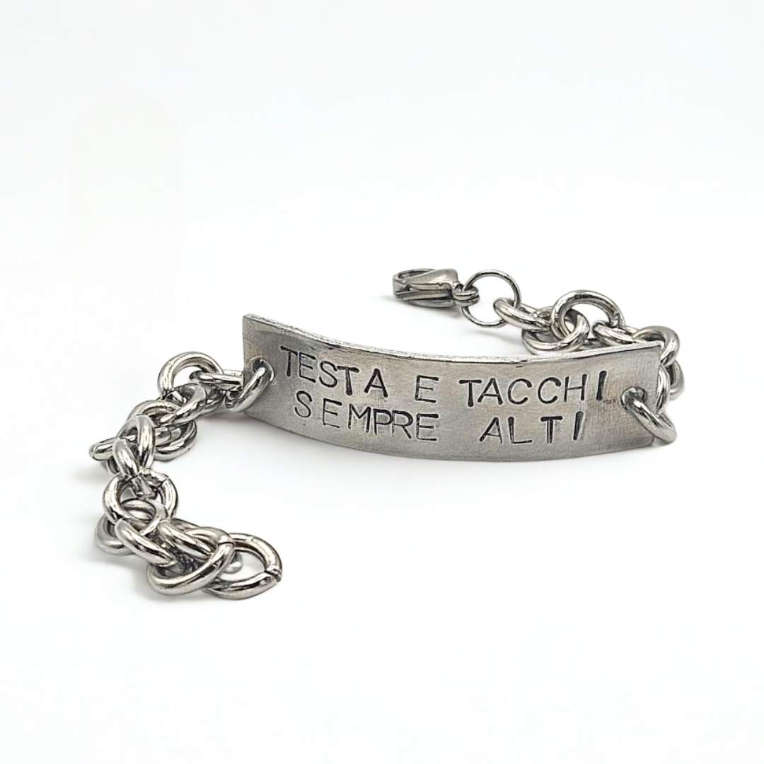 Bracciale testa e tacchi